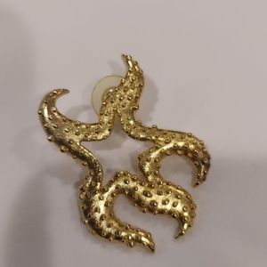 Starfish pin